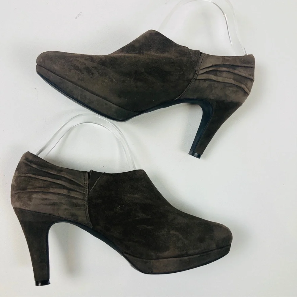 2/$30 Clarks Indigo Heeled Suede Booties 10M